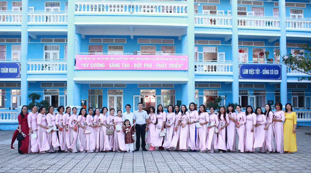 Họp mặt kỷ niệm 116 năm Ngày Quốc tế Phụ nữ 8/3 (0