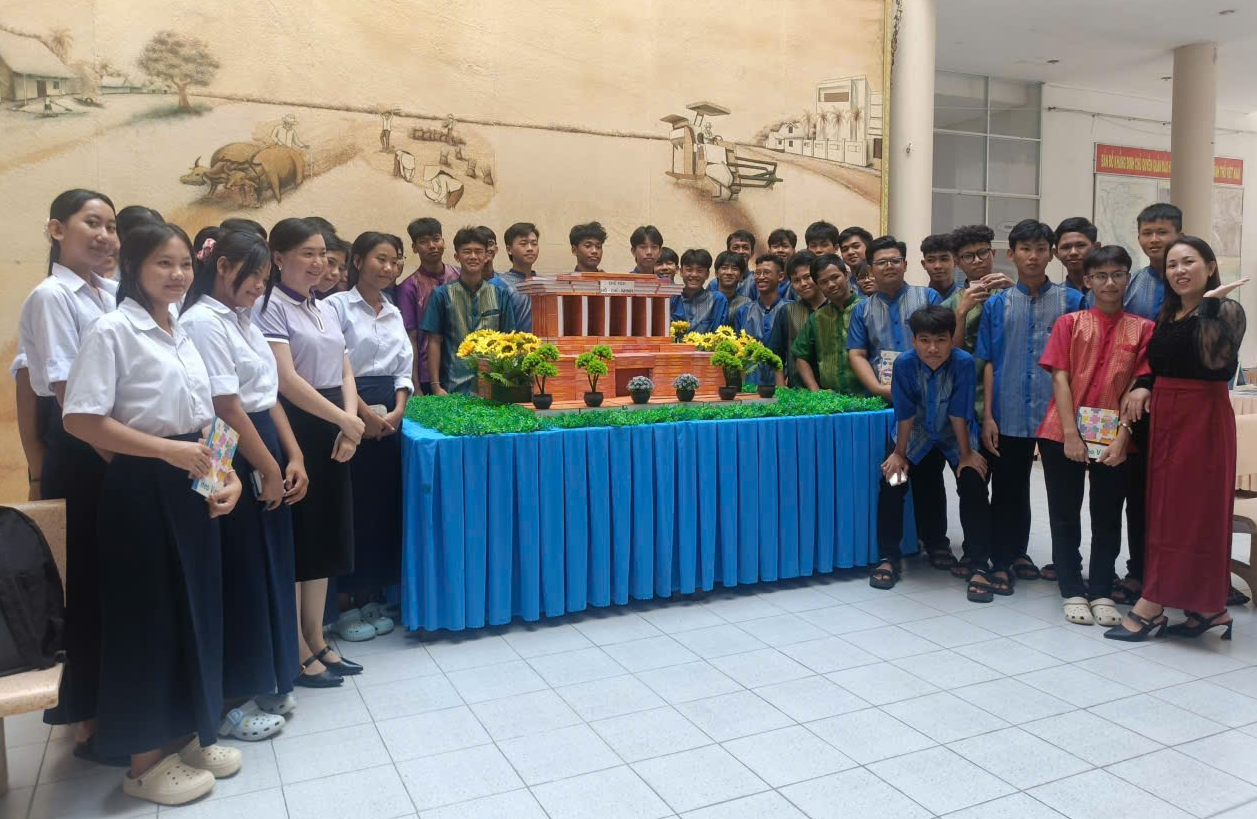 VẺ ĐẸP CỦA HỌC SINH NỘI TRÚ HUỲNH CƯƠNG